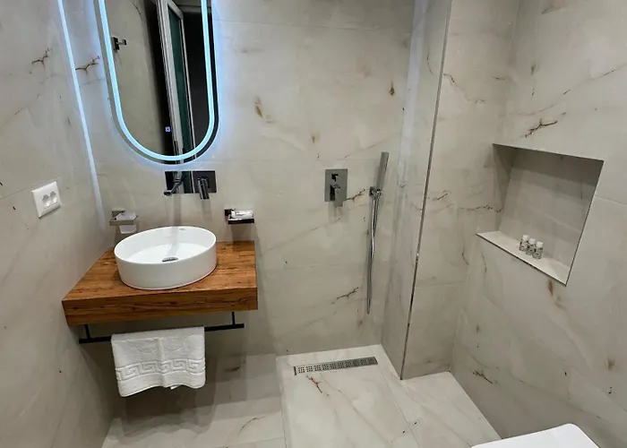 Hotel Barjami *