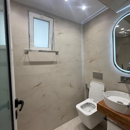Barjami Hotel *