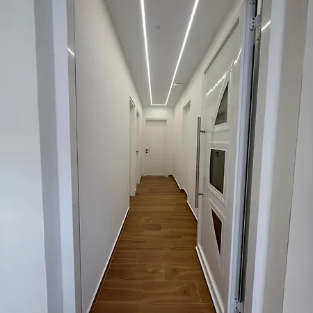 酒店 Barjami Sarandë